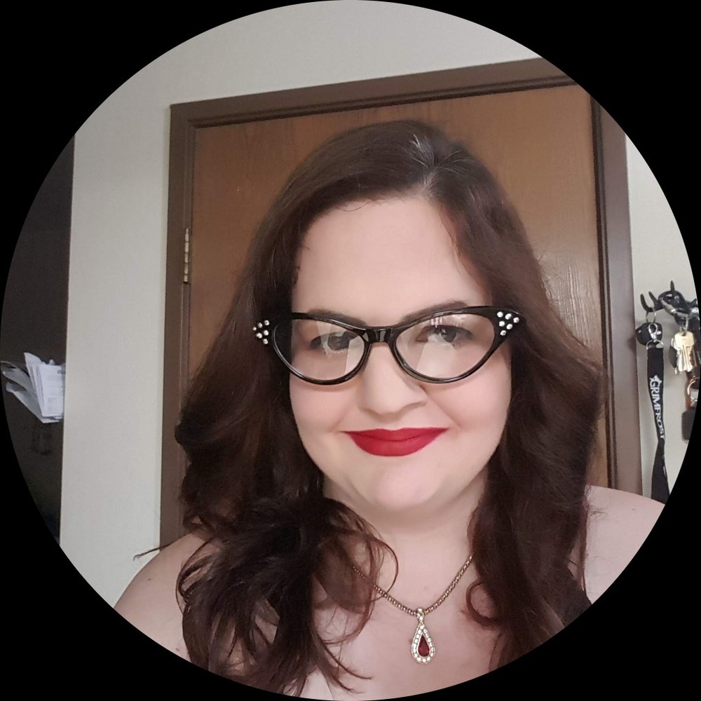 Meet your Posher, Carina